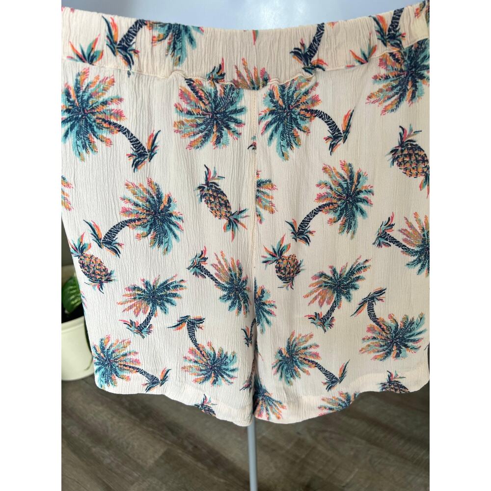 Faherty Women's Relaxed Fit Wide-Leg Cabana Large Shorts Pineapple Palms #547